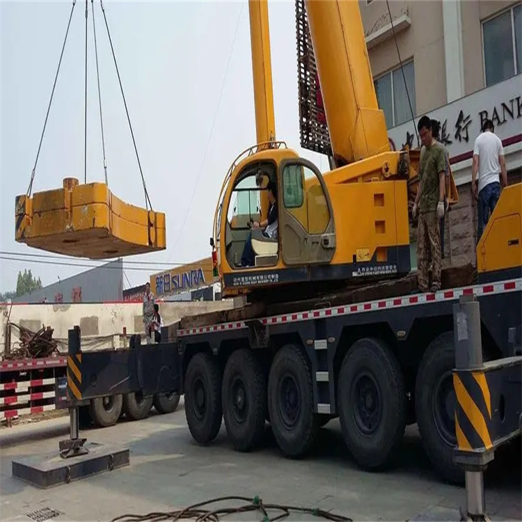 平顶山当地吊车出租|机器吊装|75吨|工厂搬迁服务